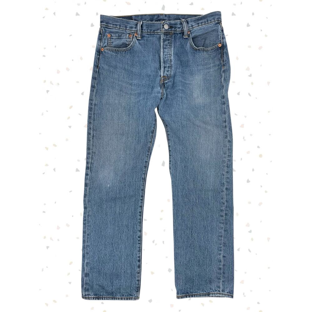 Levi’s 501 Straight Button Fly Light Wash Jeans Broken In Denim Workwear 34x32